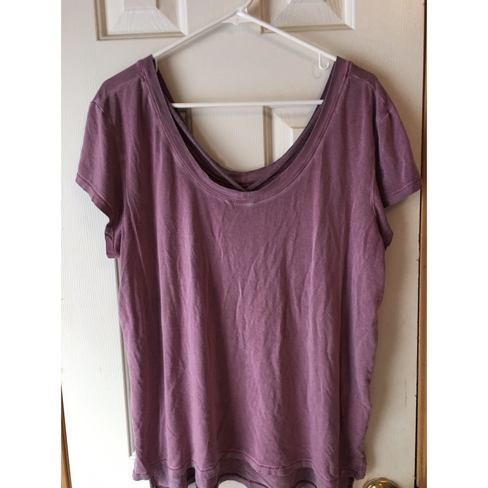 AEO Criss Cross Tee