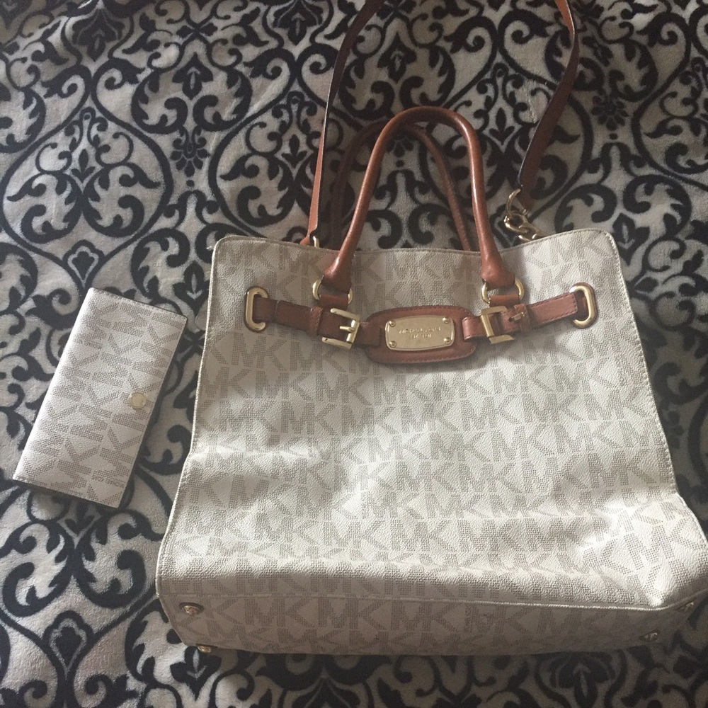(Holding for zaina_k ONLY)Michael Kors Hamilton