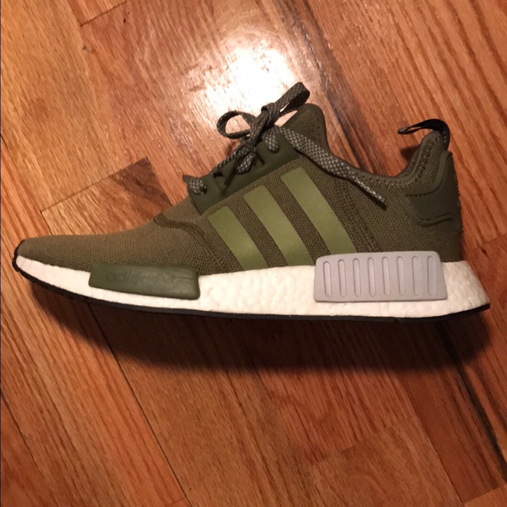 Size 8.5 Olive NMD R1