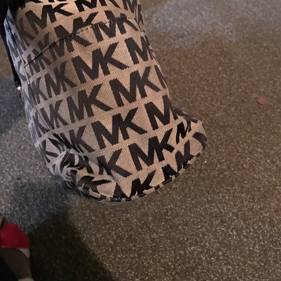 Purse - Picture 4 of 4