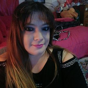 Meet your Posher, Janisse