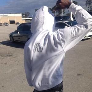 Meet your Posher, Kelvin