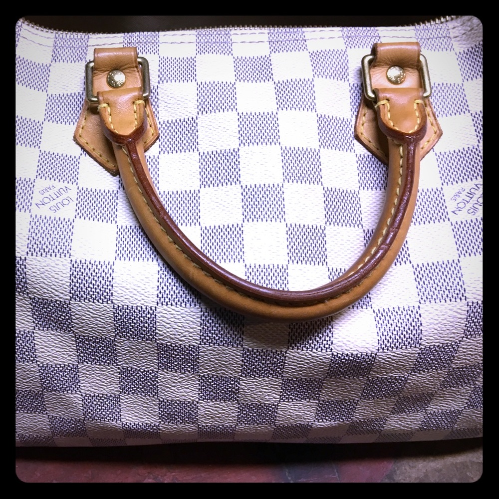 Beautiful Louis Vuitton Damier Azur speedy 30