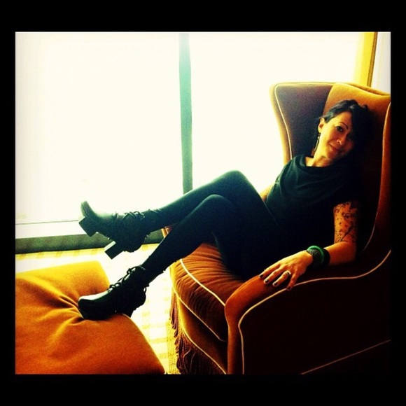 Meet your Posher, Michelle - Picture 3 of 5