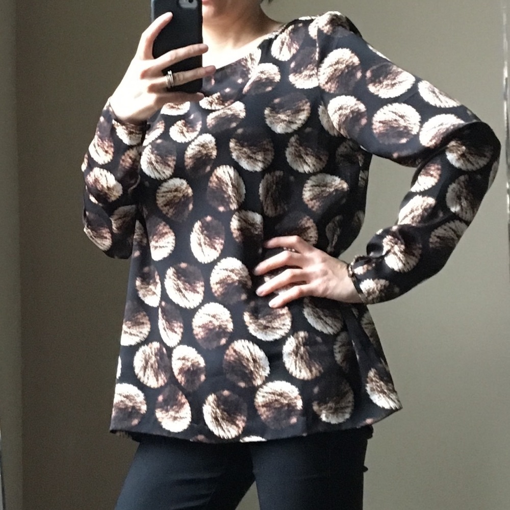✨NWT✨Prive Blouse