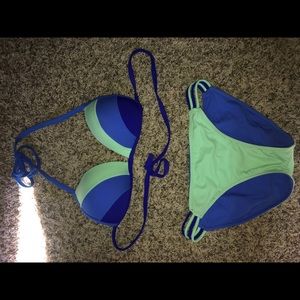 Blue biking with reversible bottoms