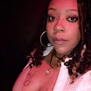 Meet your Posher, Krystal