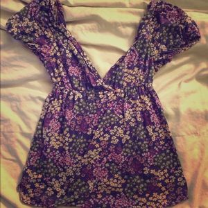 Super cute floral top