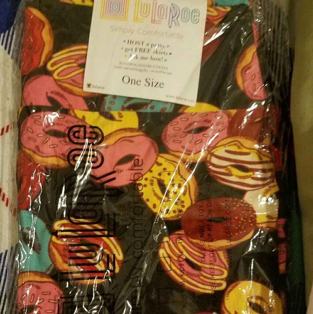 One size lularoe donut leggings bnwt
