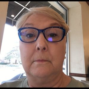 Meet your Posher, Melba