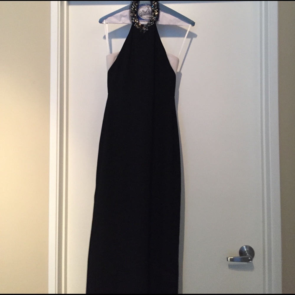 Gown - Picture 3 of 3
