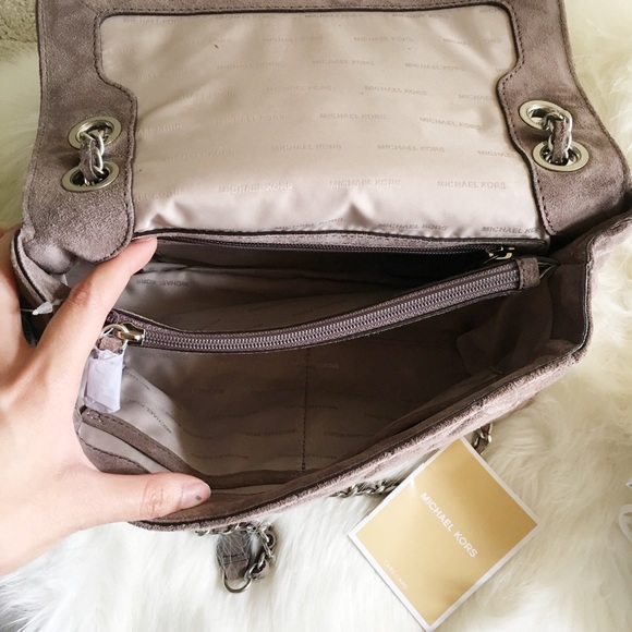 Michael Kors Large Sloan Suede Shoulder Bag - Picture 4 of 6