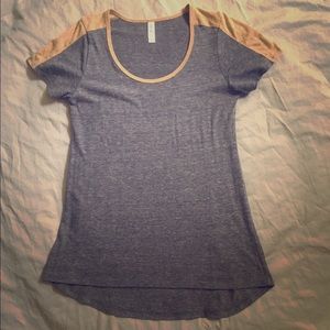 Lularoe classic t, size xs