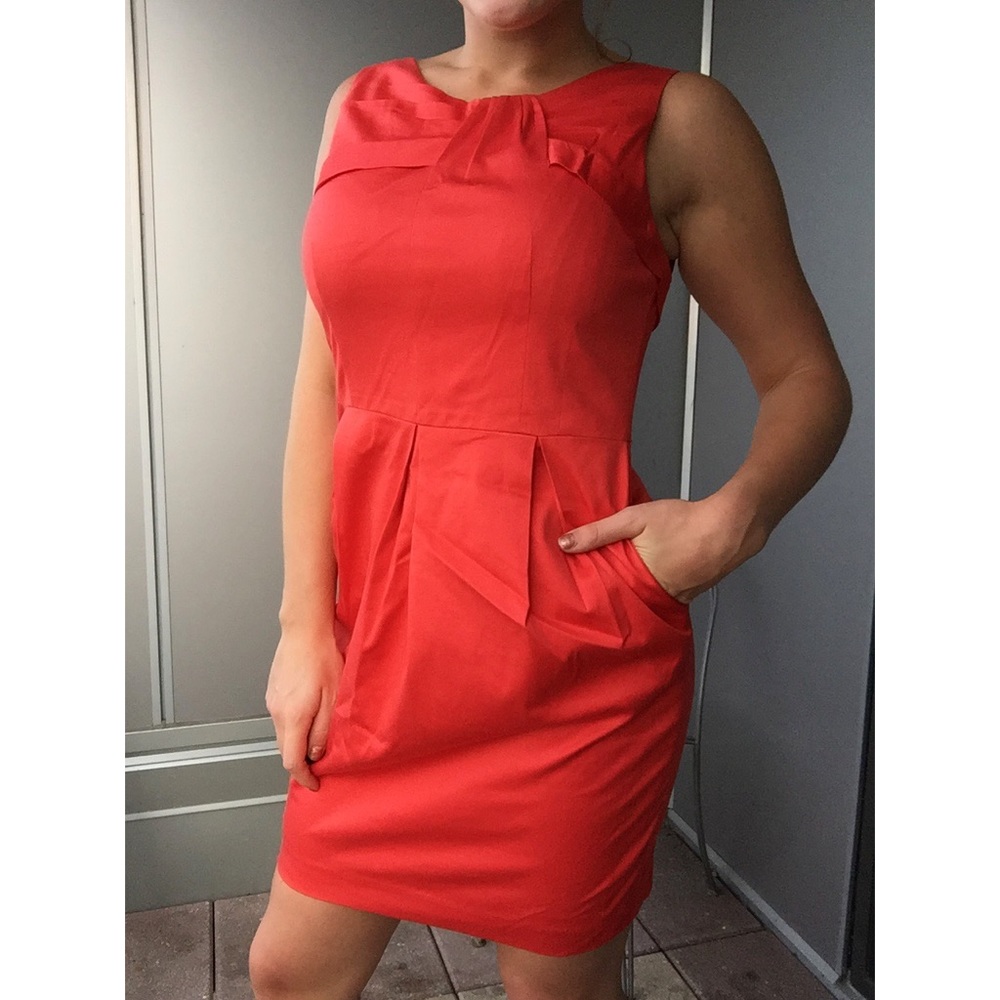 Kay Unger New York Red Sleeveless Dress