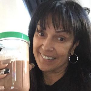 Meet your Posher, Magdalena