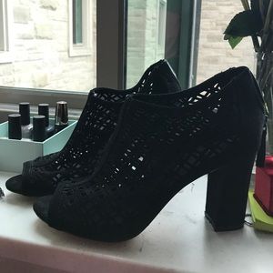 🌟NWOT suede madden girl heels🌟