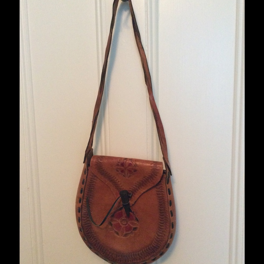 Vintage shoulder bag