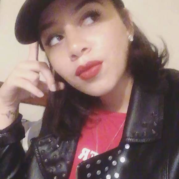 Meet your Posher, Xiomara - Picture 1 of 1