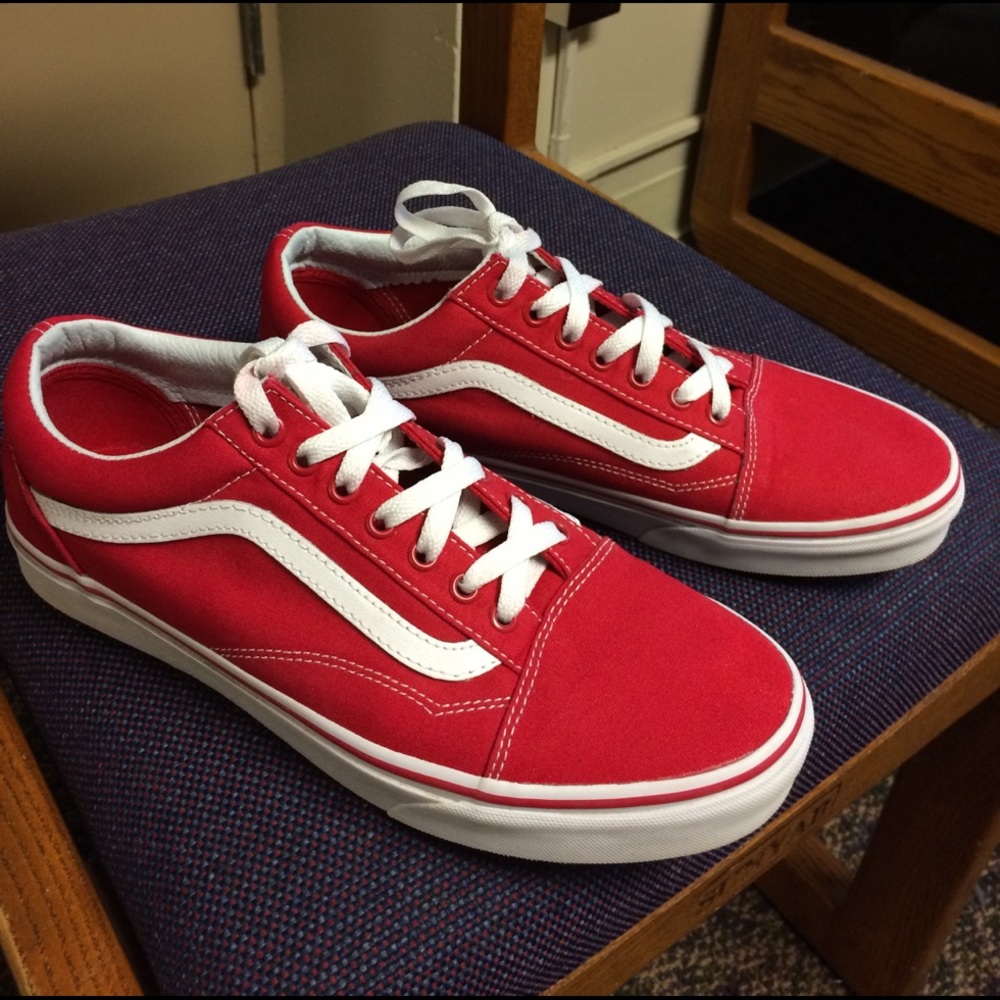 Red Vans canvas old skool lowtop