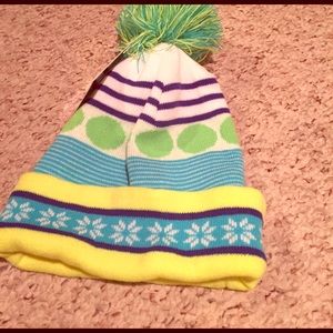 Cirque beanie nwt