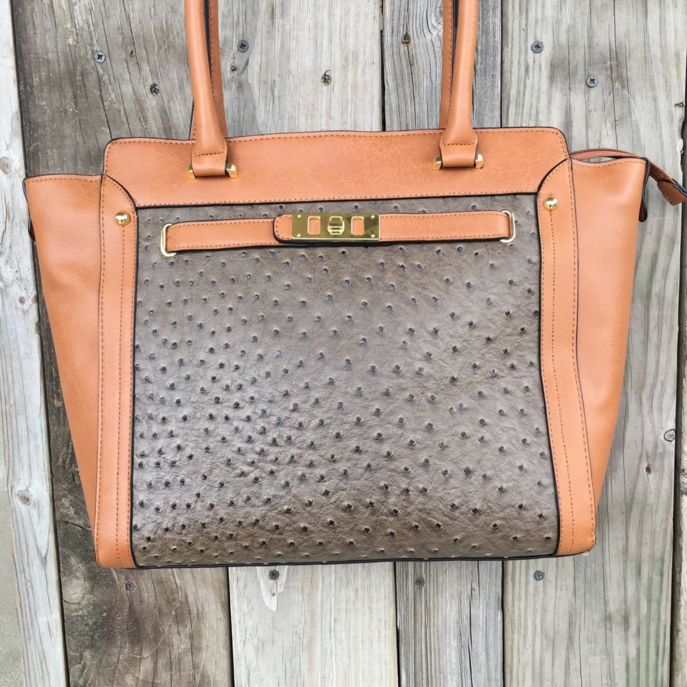Closet Liquidation Sale❗️Final Price❗️ - Picture 3 of 6