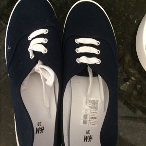 New without tags shoes