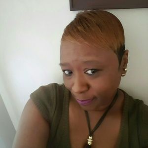 Meet your Posher, Eloise