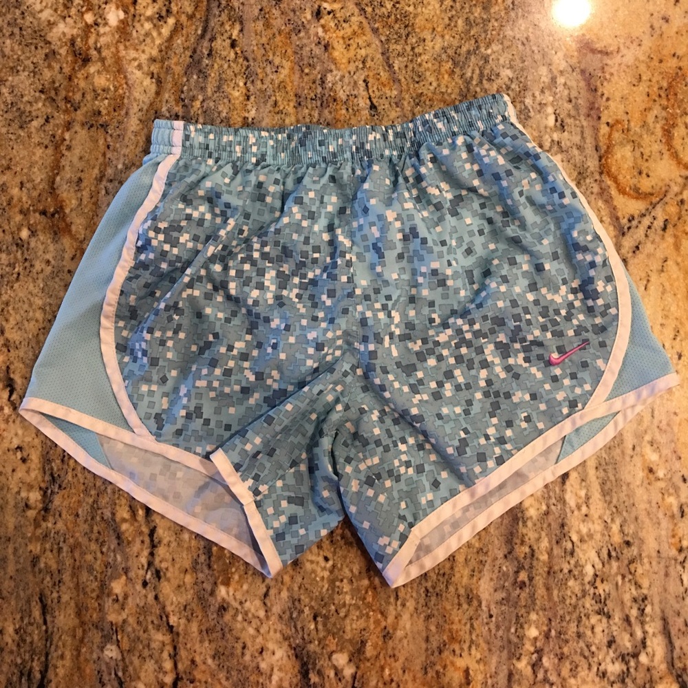 Youth Large Nike Windshorts