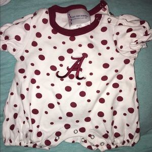 Alabama bubble 6 months, fits like 3 month