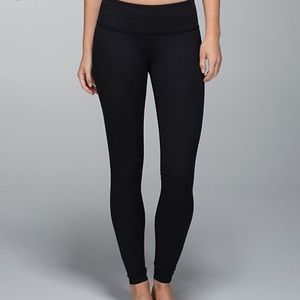 ISO... LOOKING FOR! 😜lululemon wunder unders