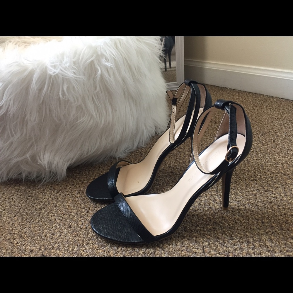 Black Single Sole Heels