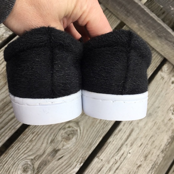 Wild Pair Black Fur Loafers! NEW! - Picture 5 of 8