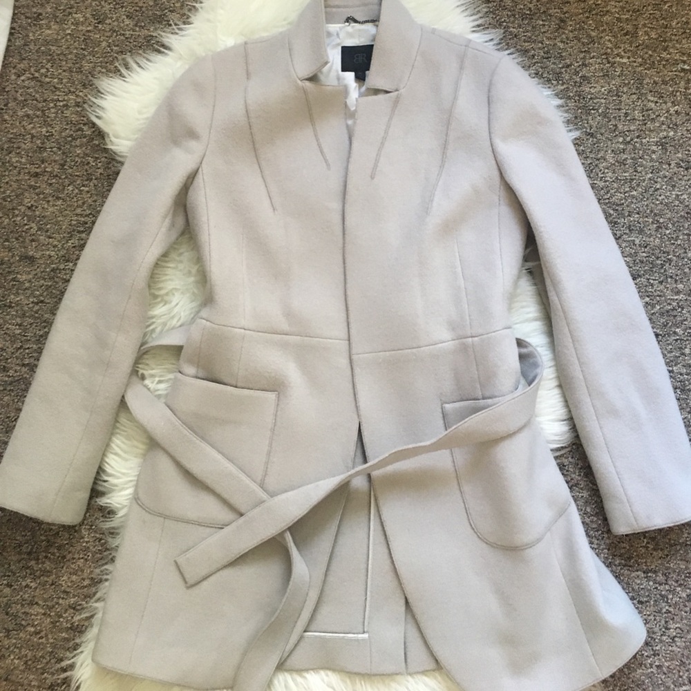 Beautiful Banana Republic Taupe coat
