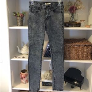 Grey Skinny Jeans/Jeggings