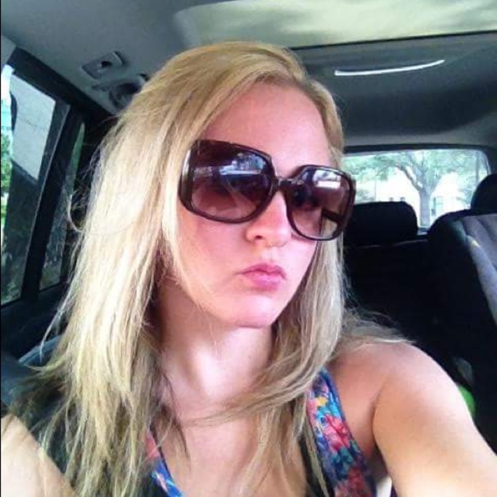 Meet your Posher, Lindsey