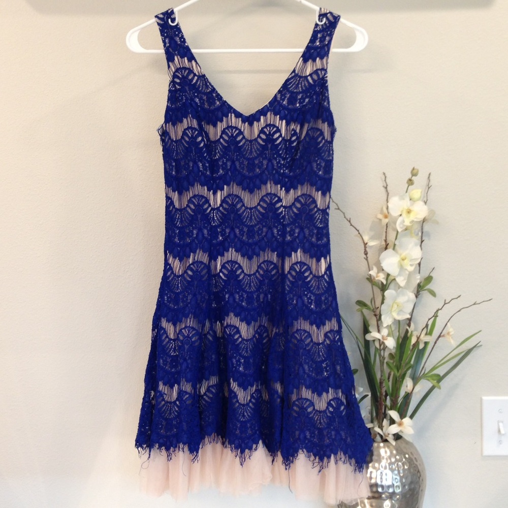 Blue Lace Sleeveless Dress - S