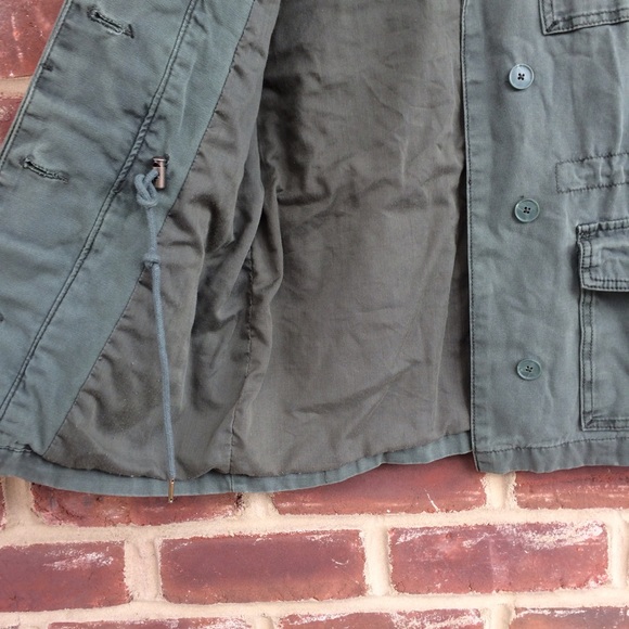 Urban Outfitters Army Green Utility Vest SM - Picture 3 of 3