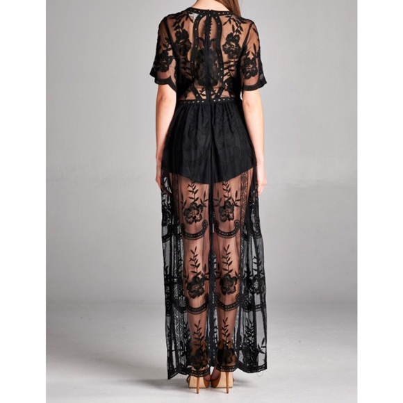 LAST ONE • Black Lace Maxi Dress - Picture 3 of 3