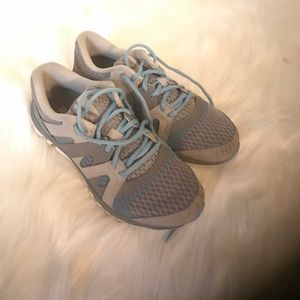 Reebok blue and gray tennis shoes