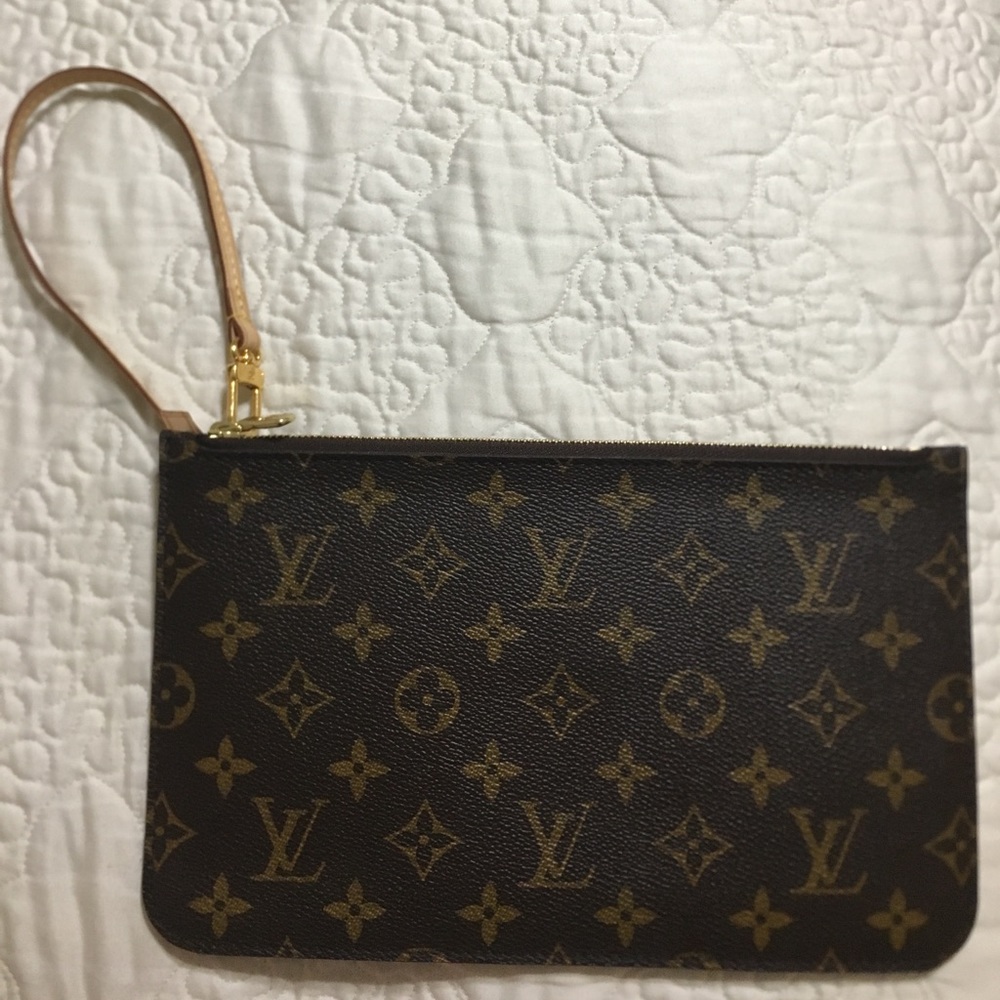 Louis Vuitton wristlet/clutch
