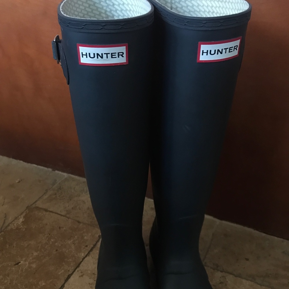 PERFECT CONDITION tall hunter boots!!
