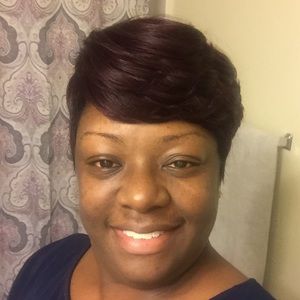 Meet your Posher, Roslyn