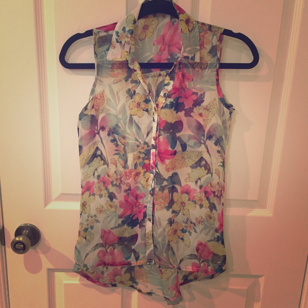 Floral sheer blouse 🌺