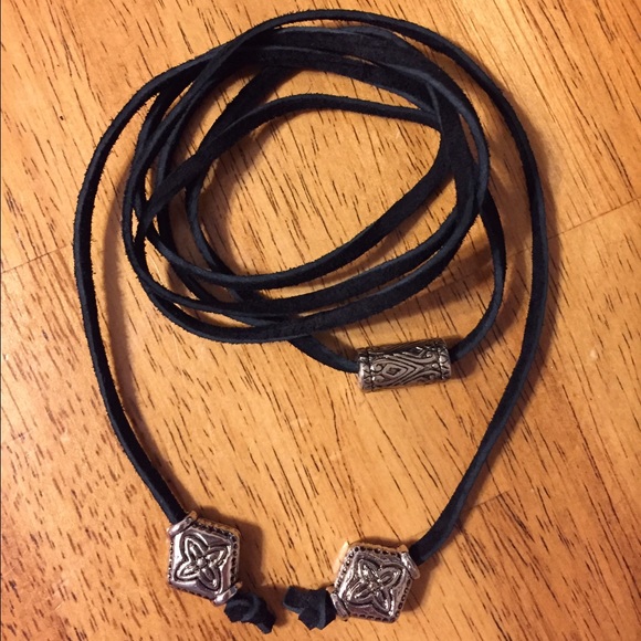 🆕Boho Chic Suede Wrap Choker Necklace - Picture 3 of 5