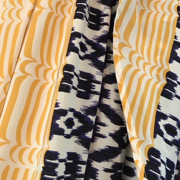 Gorgeous 100% Silk Skirt - Picture 2 of 4