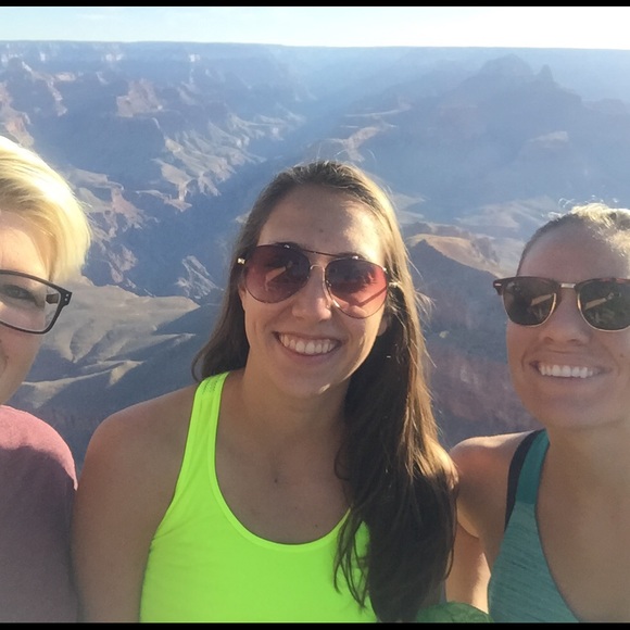 Meet your Posher, Shannon - Picture 1 of 1