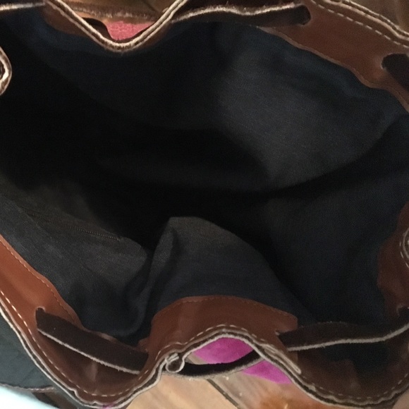 Backpack - Picture 3 of 4