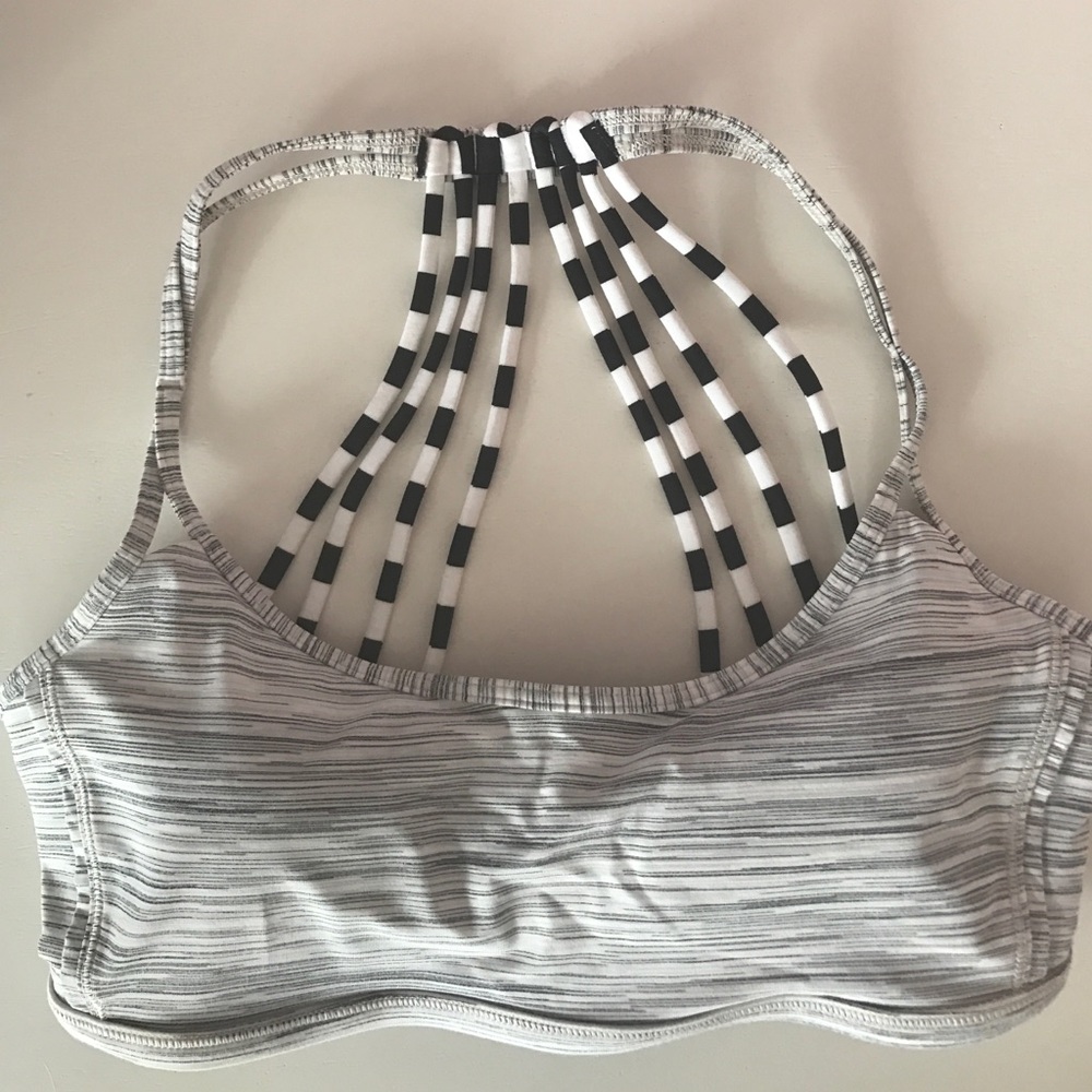 lulu🍋 lighten up bra *online only style 🖤