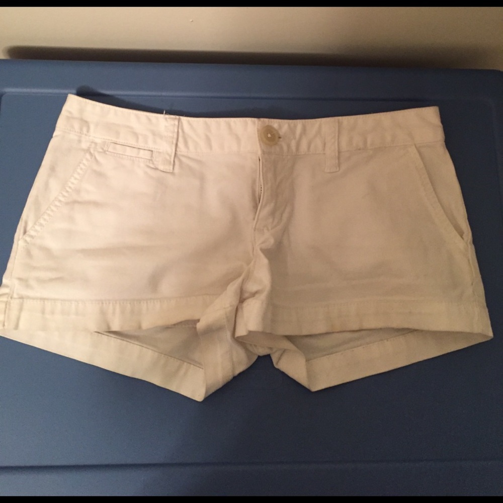 Mossimo white shorts