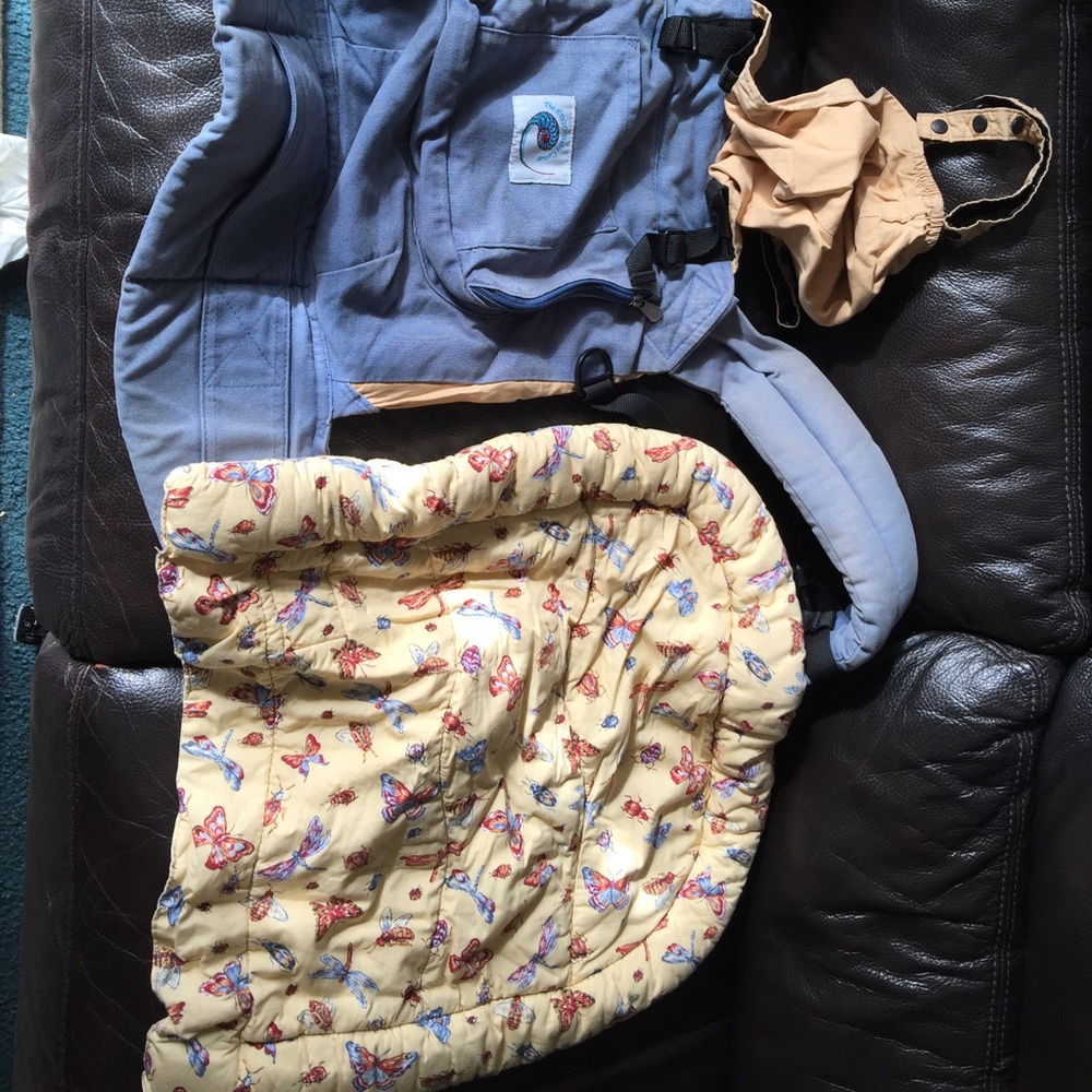 Ergo baby carrier with infant insert